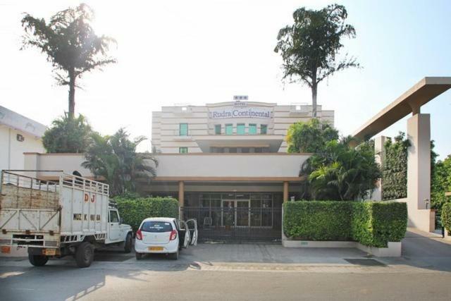 Hotel Rudra Continental Rudrapur Εξωτερικό φωτογραφία