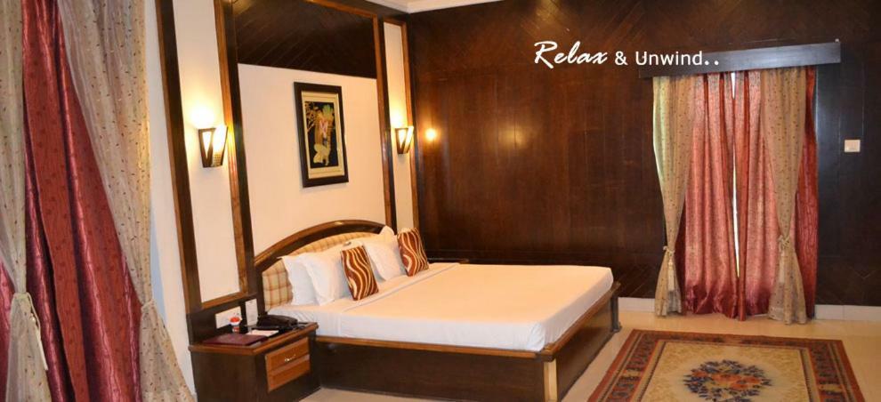 Hotel Rudra Continental Rudrapur Εξωτερικό φωτογραφία